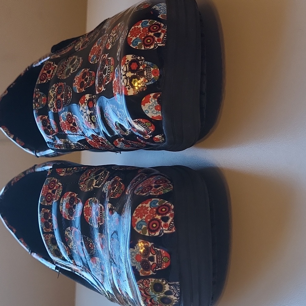 Easy Street size 9 slip resistant slip on shoes sugar skull - Picture 9 of 14